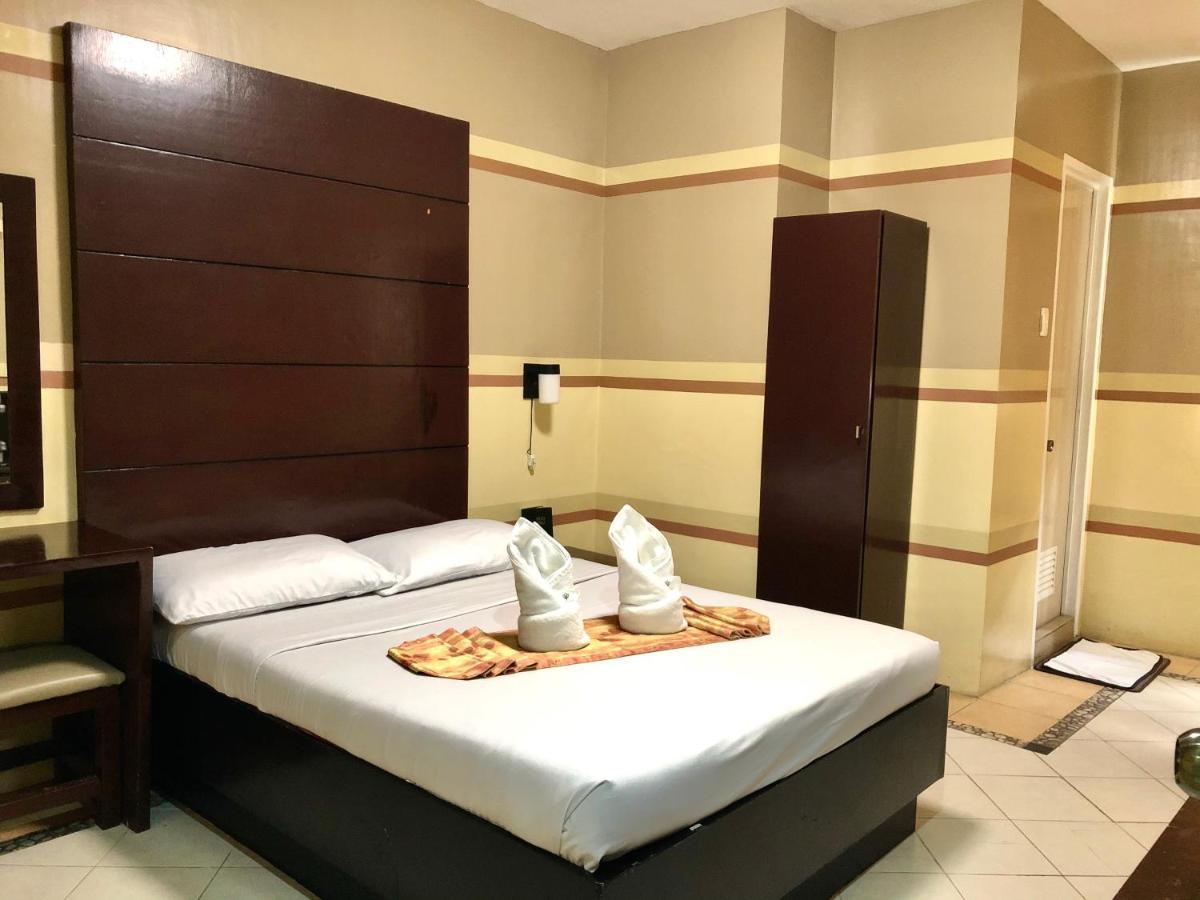 Sampaguita Suites Jrg Cebu Stadt Exterior foto